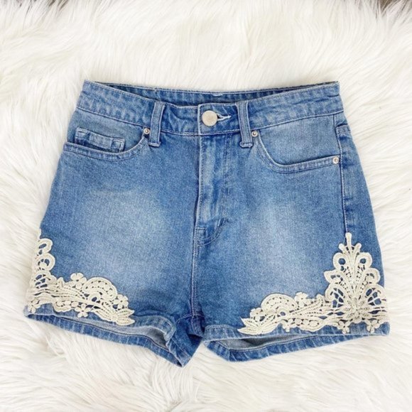 Urban Outfitters BDG Erin High Rise Shortie Crochet Jean Shorts - Picture 1 of 10